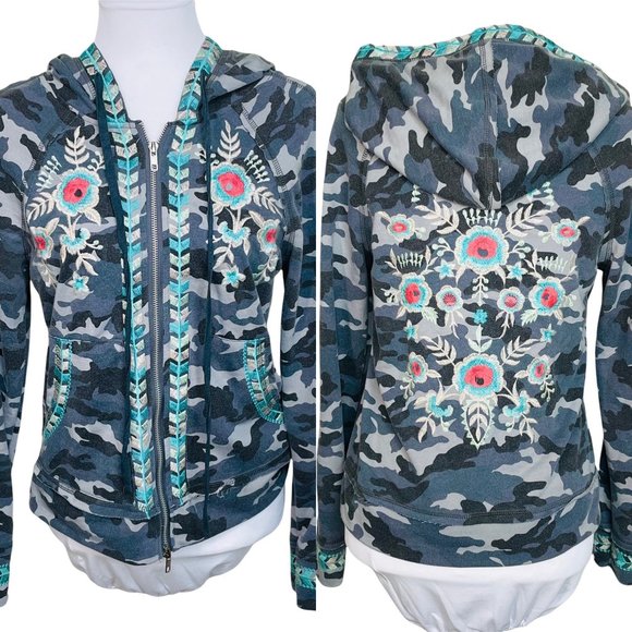 Mur Mur Sweaters - Mur Mur Grey Camo Floral Embroidery Hooded Top Size Small